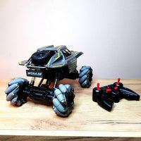 Veliki džip sa valjkastim točkovima