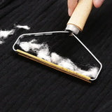 Alat za uklanjanje dlaka i gromuljica sa odeće