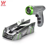 Trkački Auto Koji Prkosi Gravitaciji