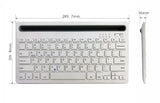 Bluetooth Bežična Tastatura sa Slotom za Telefon – Energetski Efikasna i Kompatibilna sa Android, iOS i Windows Sistemima