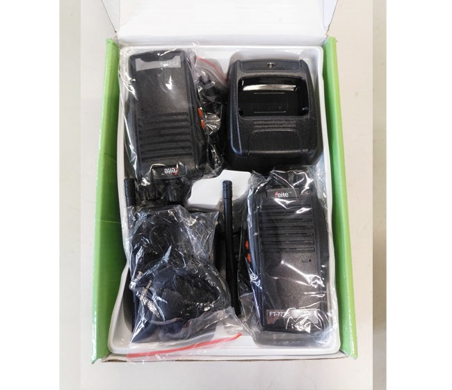 Hands-free voki-toki radio set sa 2 stanice – Ali tako