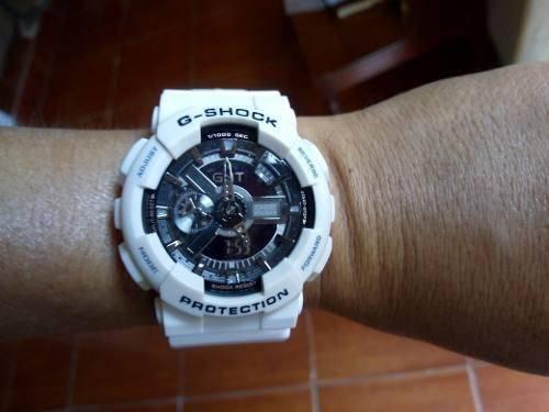 Casio G Shock beli hronometar Casio G Shock beli hr Ali tako