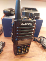 vRadio stanica Baofeng UV 9R PLUS Vodootporna Dual Band 15W IP67 Lovci Planinari Domet FM Radio Baterija Kanali Komunikacija Avantura Otpornost Snaga Fleksibilnost Performanse