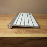 Prelepa kopija Apple tastature + miš