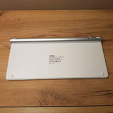 Prelepa kopija Apple tastature + miš