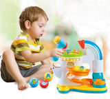 Interaktivna staza sa čekićem i lopticama