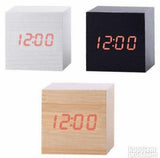 Digitalni mali sat - wooden clock