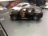 Mercedes GLS 63 metalni autić beli