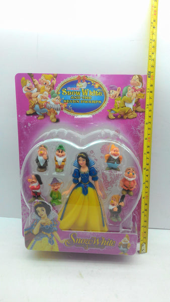 snezana i 7 patuljaka figurice