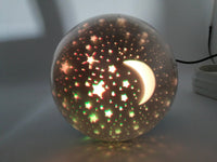 Rotirajuća projektujuća lampa