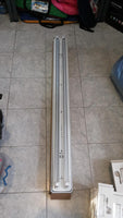 Led neonke sa postoljem 120cm