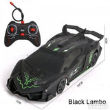 Lamborghini auto koji ide po zidu