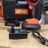 Stihl Aku testera 36v + dve baterije lancana