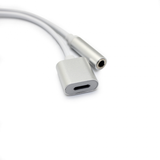 Iphone lightning adapter za slusalice i punjenje srebrni